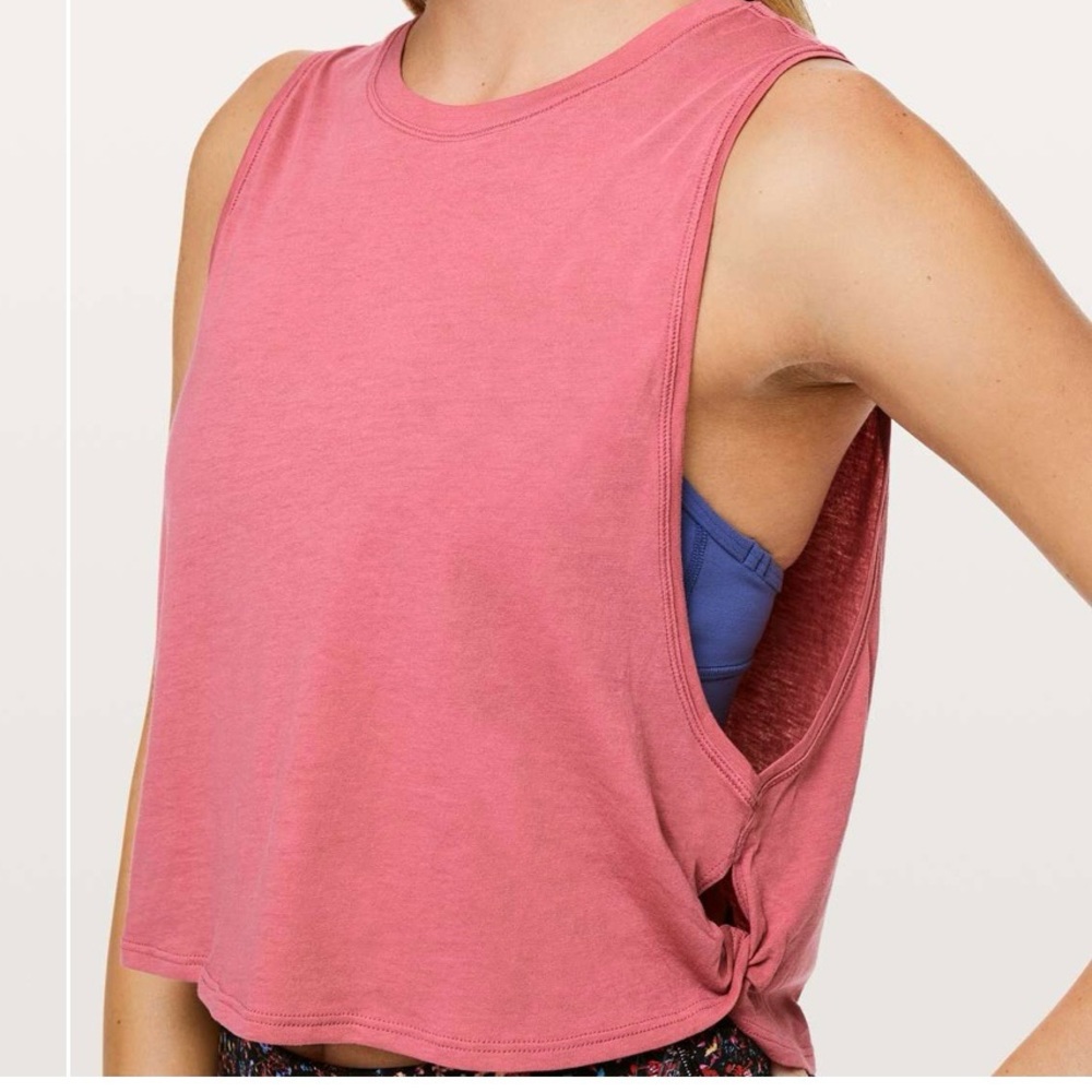 Lululemon Turn & Twist Tank *Light | Size 2 | Cherry Dust